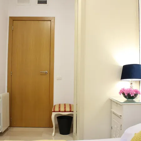 ☆The Peaceful Valencia Homestay☆ W/ Terrace⌘Parking⌘Bbq Esterno foto