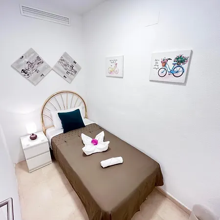 ☆The Peaceful Valencia Homestay☆ W/ Terrace⌘Parking⌘Bbq Esterno foto
