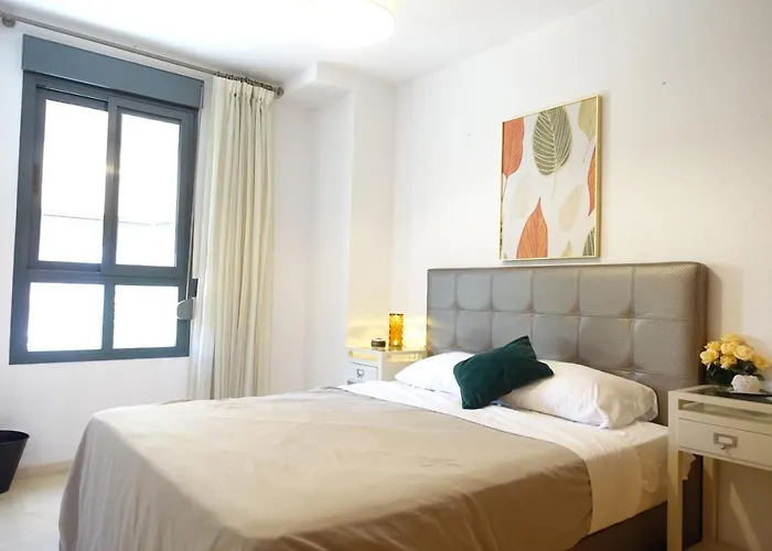 ☆The Peaceful Valencia Homestay☆ W/ Terrace⌘Parking⌘Bbq