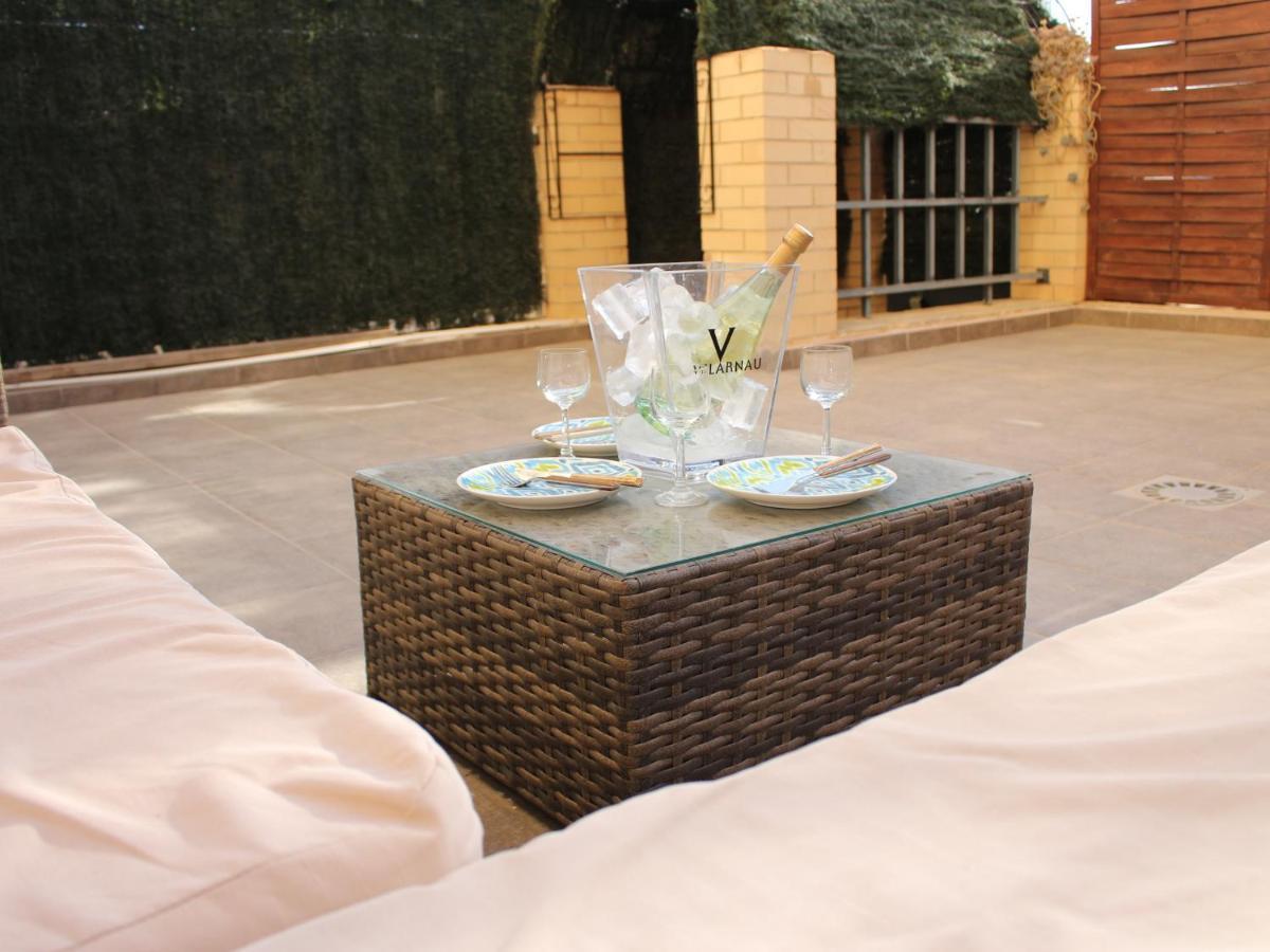 Allotjament en família ☆the Peaceful Homestay☆ W/ Terrace⌘parking⌘bbq