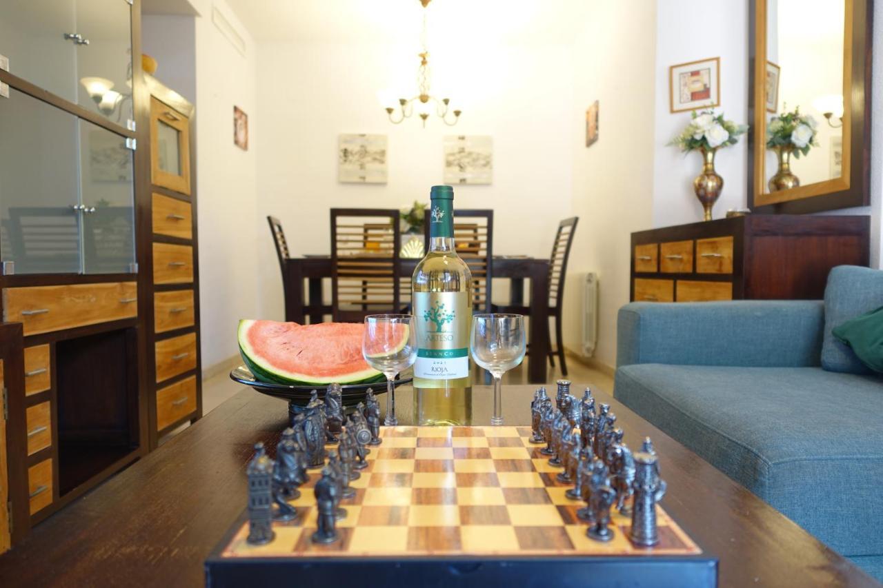 Allotjament en família ☆the Peaceful Homestay☆ W/ Terrace⌘parking⌘bbq València
